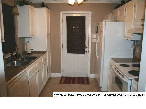 15907 Manchester Avenue Baton Rouge, LA 70816 - Photo 3 of 5 Gallery Image 3