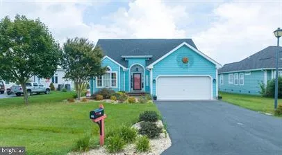 $2,800 | 298 Lakeside Drive, Lewes, DE 19958
