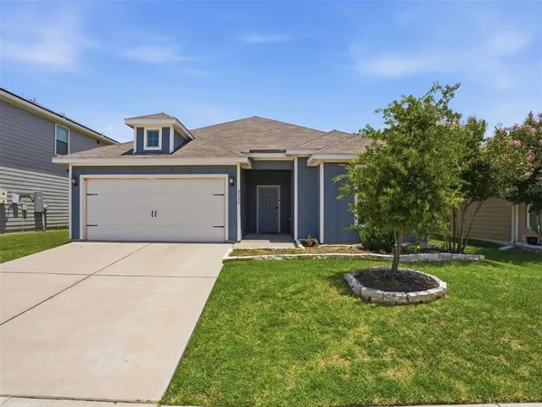 $2,100 | 8524 Buck Mountain Pass, Fort Worth, TX 76179