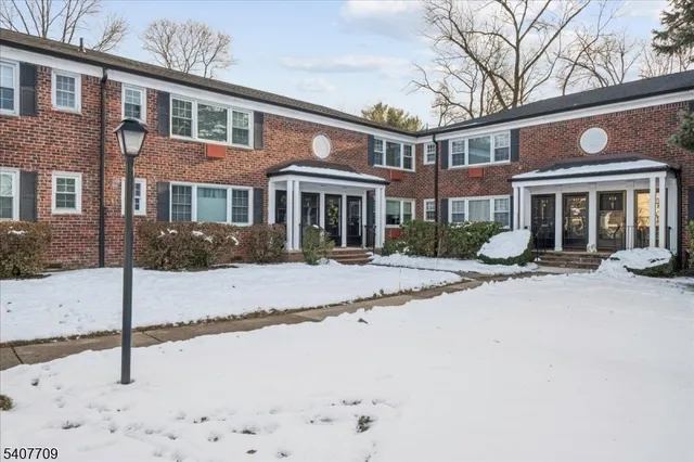 $329,000 | 415 Pitney Place, Unit 415, Morristown, NJ 07960