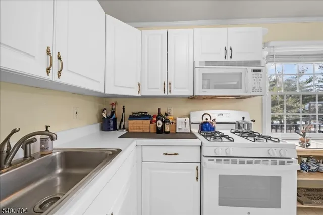 $329,000 | 415 Pitney Place, Unit 415, Morristown, NJ 07960