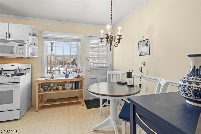 415 Pitney Place, Unit 415 Morristown, NJ 07960 - Photo 21 of 32