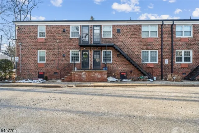 $329,000 | 415 Pitney Place, Unit 415, Morristown, NJ 07960