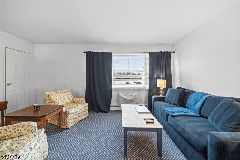 415 Pitney Place, Unit 415 Morristown, NJ 07960 - Photo 7 of 32