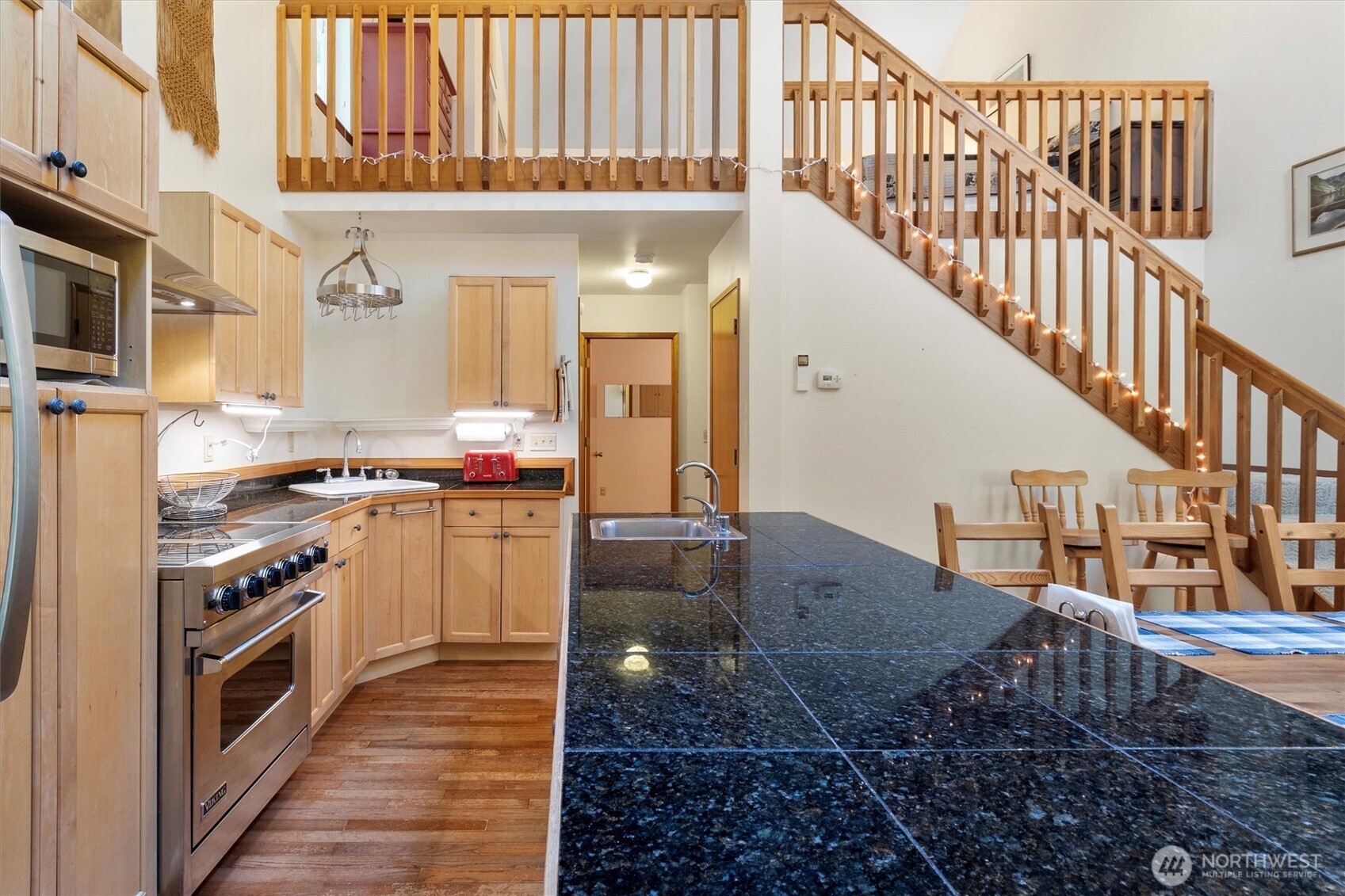 7036 Rainier Way Glacier, WA 98244 - Photo 12 of 35