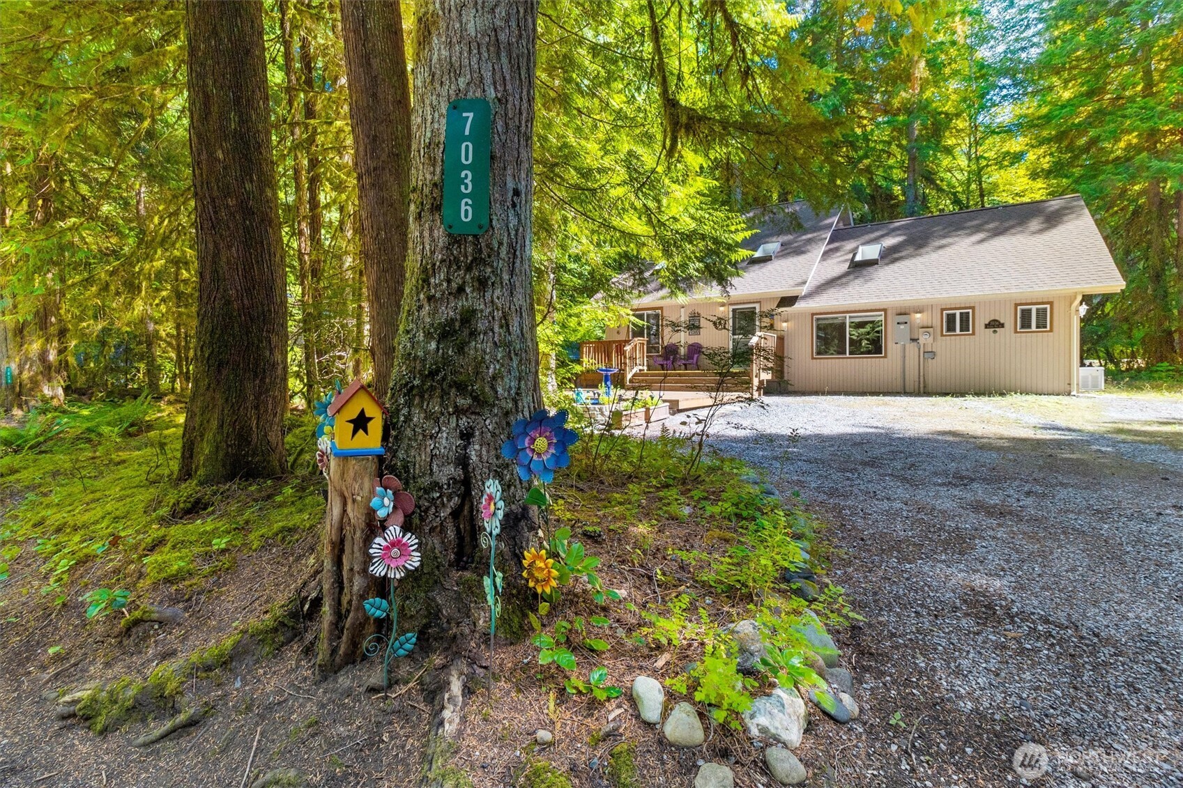 7036 Rainier Way Glacier, WA 98244 - Photo 2 of 35