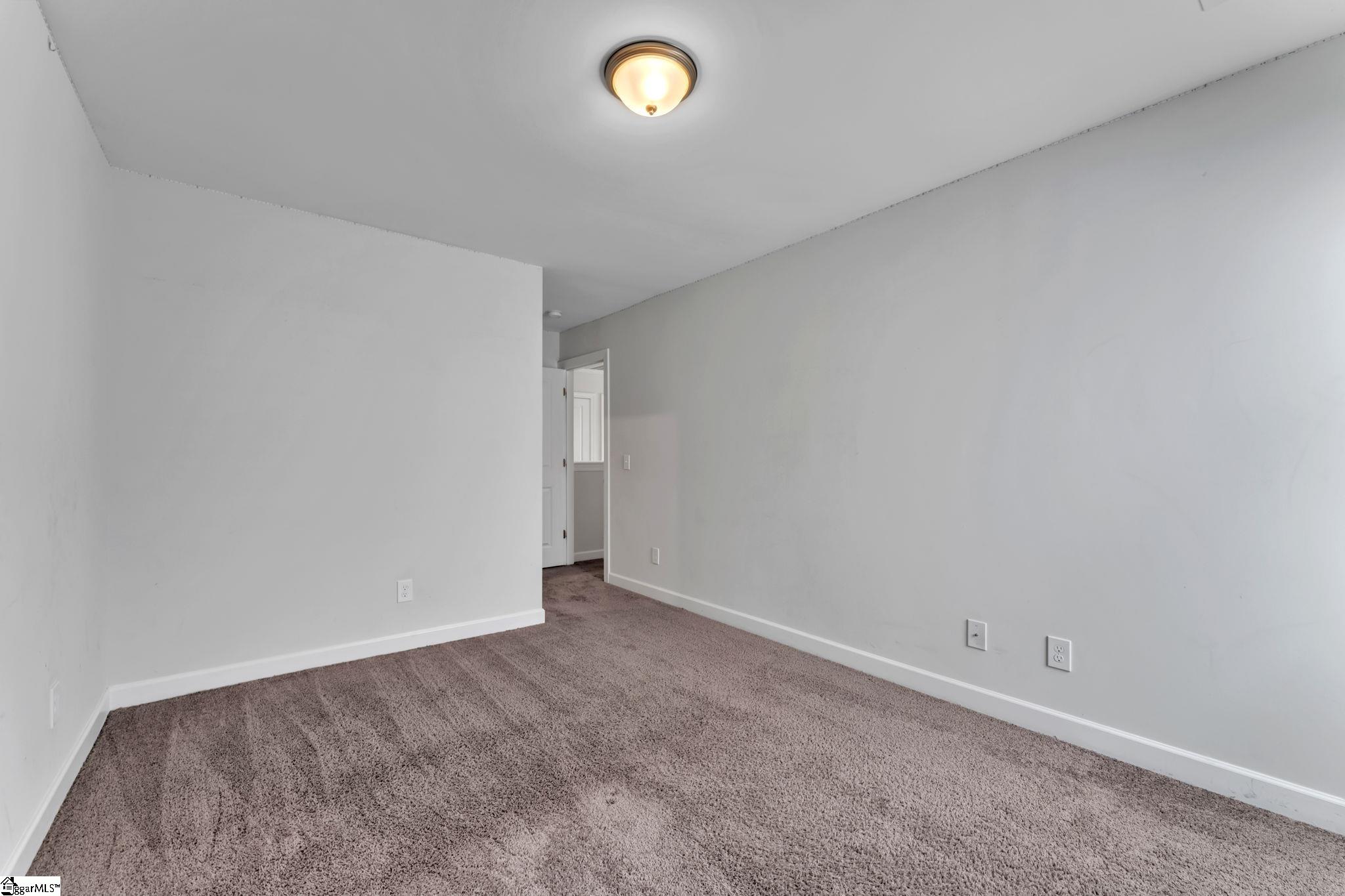502 Forest Edge Court Simpsonville, SC 29681 - Photo 23 of 30