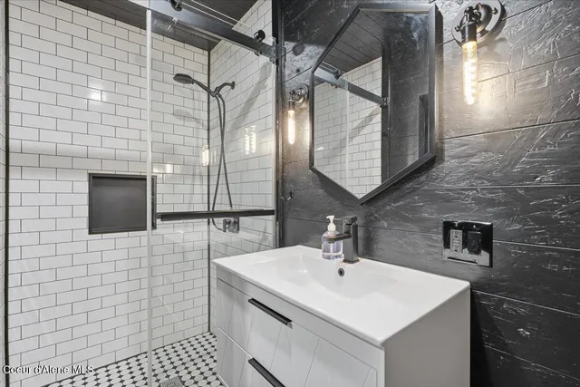 $830,000 | 321 South 19th Street, Coeur D'Alene, ID 83814