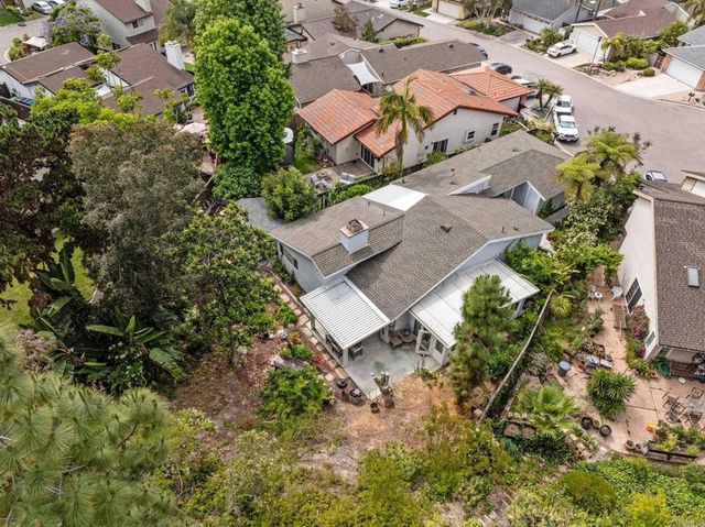 $1,115,000 | 7584 Dehesa Court, Carlsbad, CA 92009