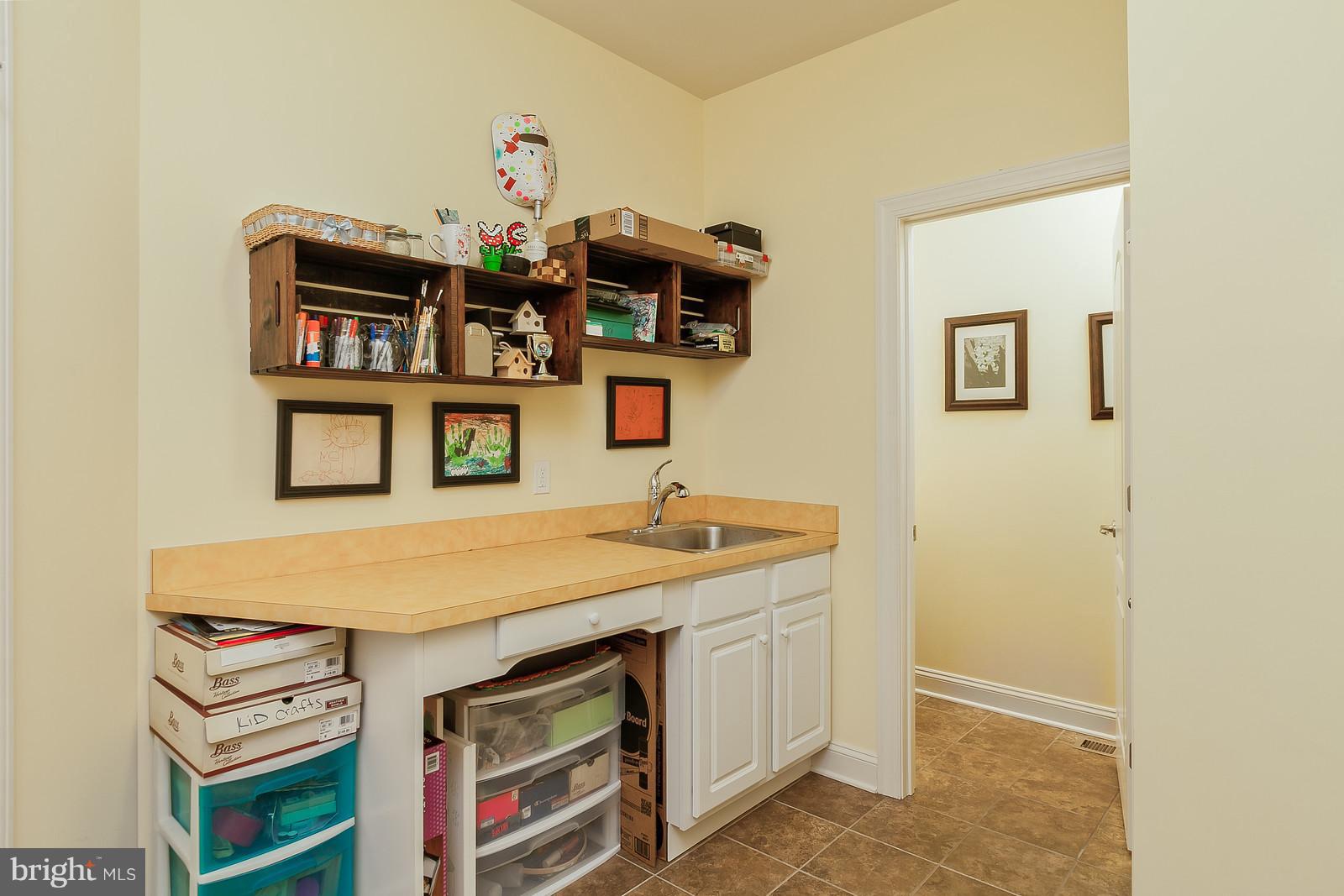 10138 Masser Road Frederick, MD 21702 - Photo 13 of 30 Mud Room, Laundry & Powder Room