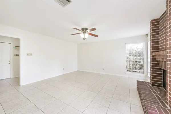 $1,950 | 7063 River Garden Drive, Houston, TX 77095