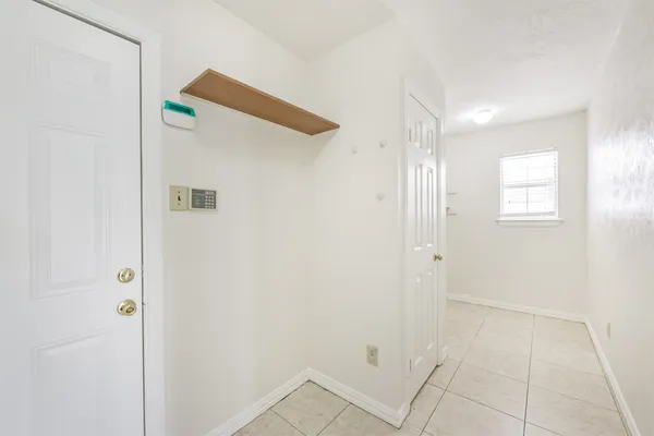 $1,950 | 7063 River Garden Drive, Houston, TX 77095