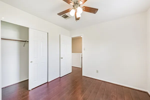 $1,950 | 7063 River Garden Drive, Houston, TX 77095