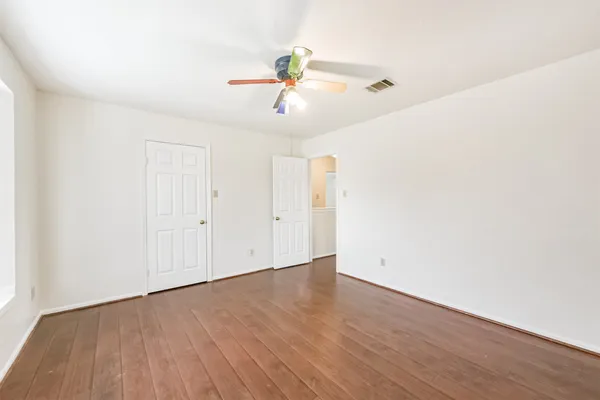 $1,950 | 7063 River Garden Drive, Houston, TX 77095