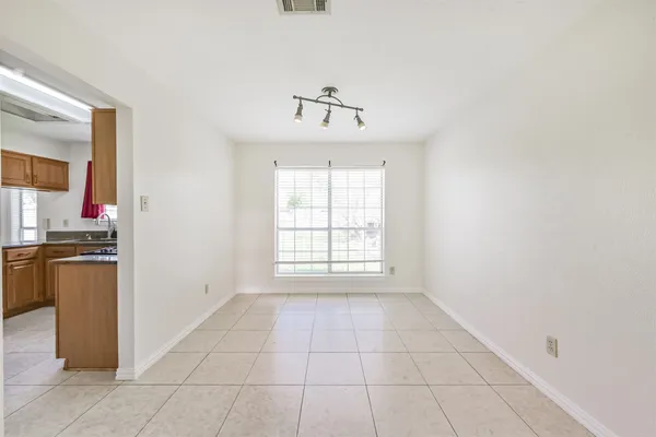 $1,950 | 7063 River Garden Drive, Houston, TX 77095