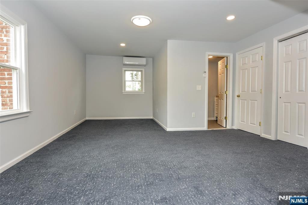 72 Ridgewald Avenue Waldwick, NJ 07463 - Photo 17 of 30 Gallery Image 17