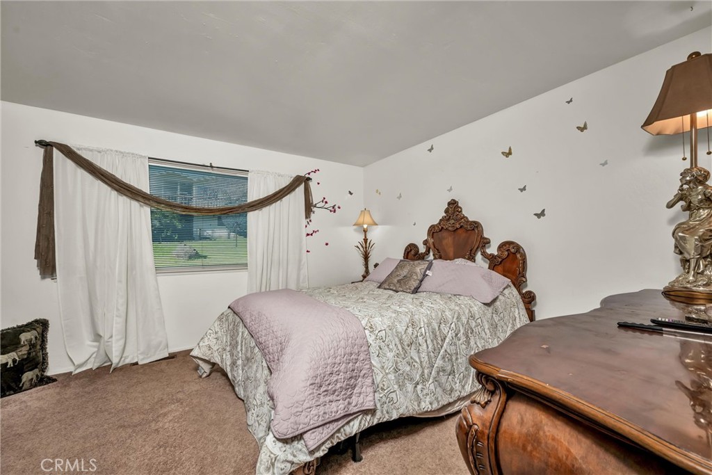 16593 Buckhorn Road Hidden Valley Lake, CA 95467 - Photo 12 of 27 Nicely sized bedroom.