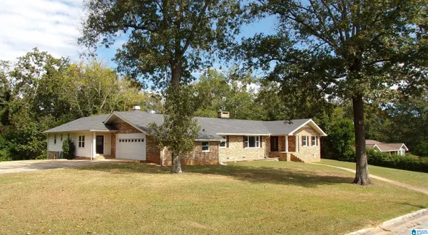 $525,000 | 7 Christopher Way, Anniston, AL 36207