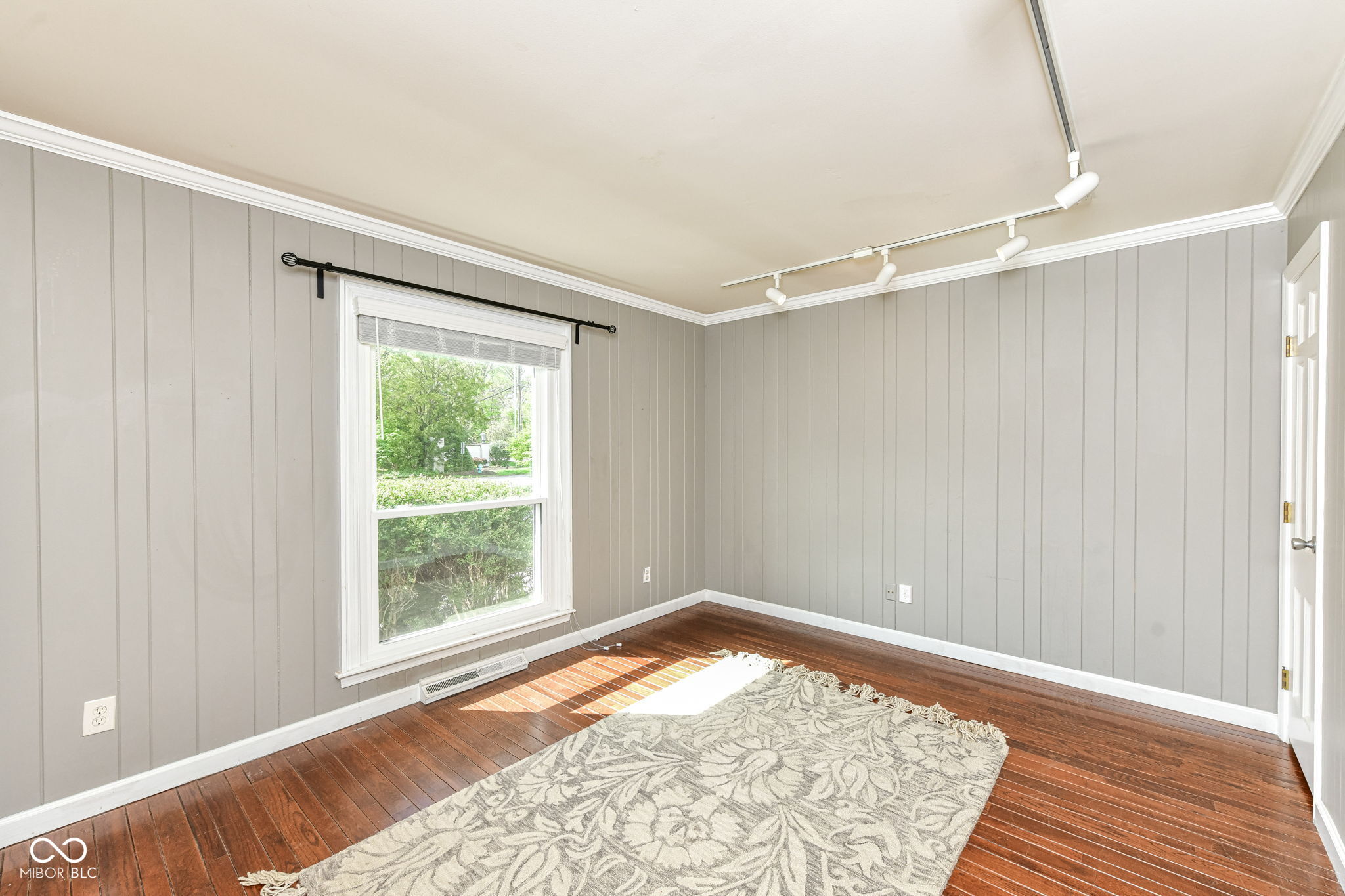 9051 Wickham Road Indianapolis, IN 46260 - Photo 21 of 43