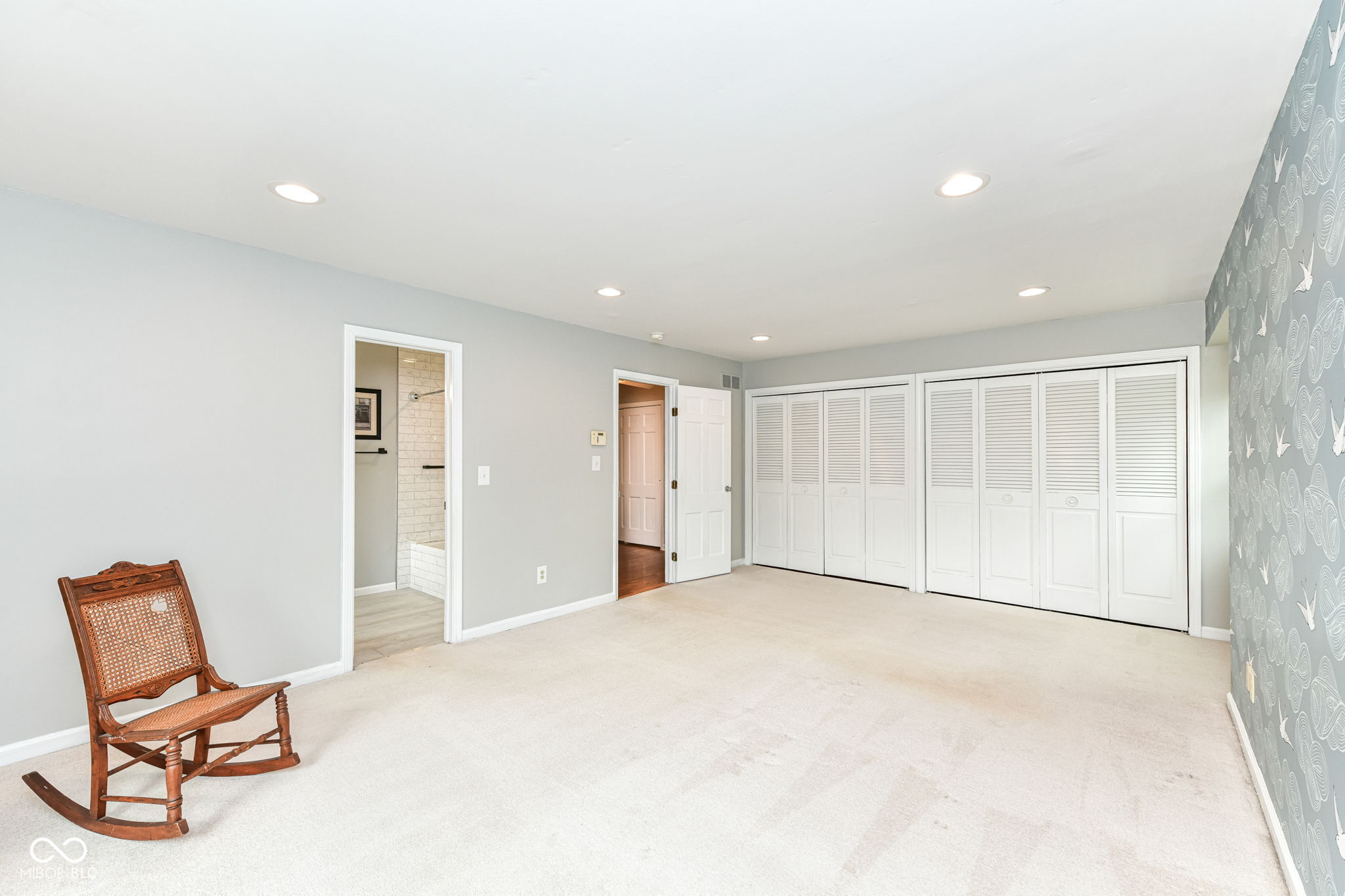 9051 Wickham Road Indianapolis, IN 46260 - Photo 24 of 43