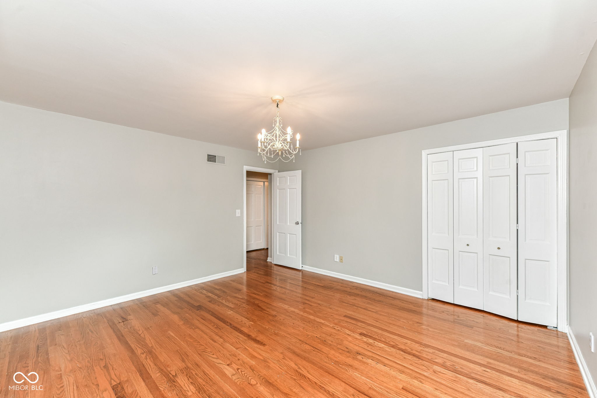 9051 Wickham Road Indianapolis, IN 46260 - Photo 26 of 43