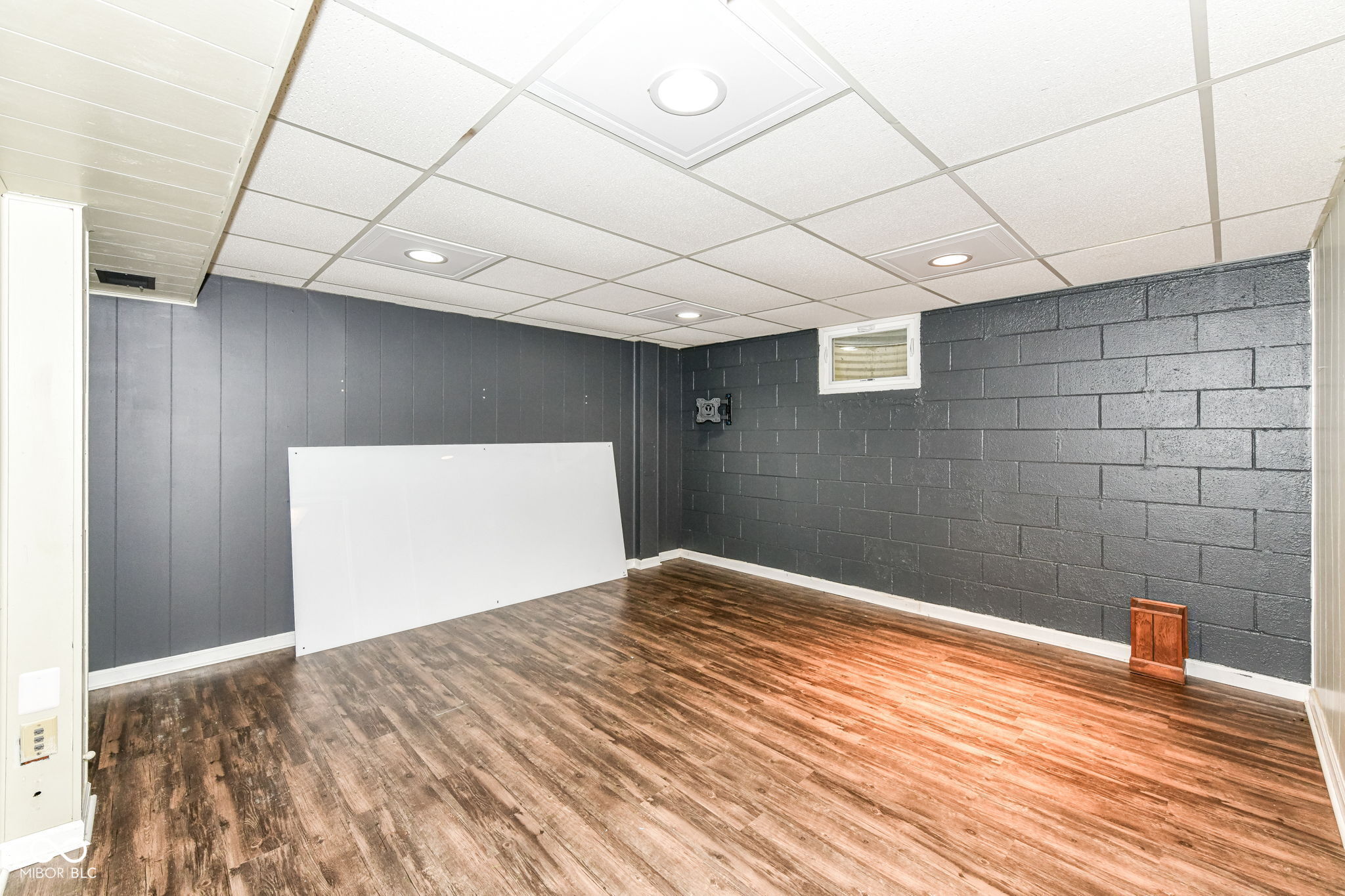 9051 Wickham Road Indianapolis, IN 46260 - Photo 35 of 43