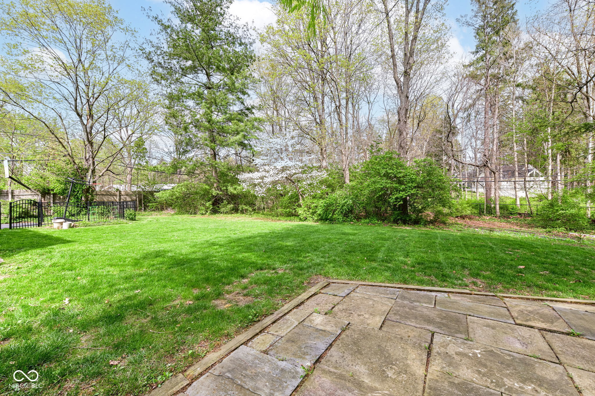 9051 Wickham Road Indianapolis, IN 46260 - Photo 39 of 43