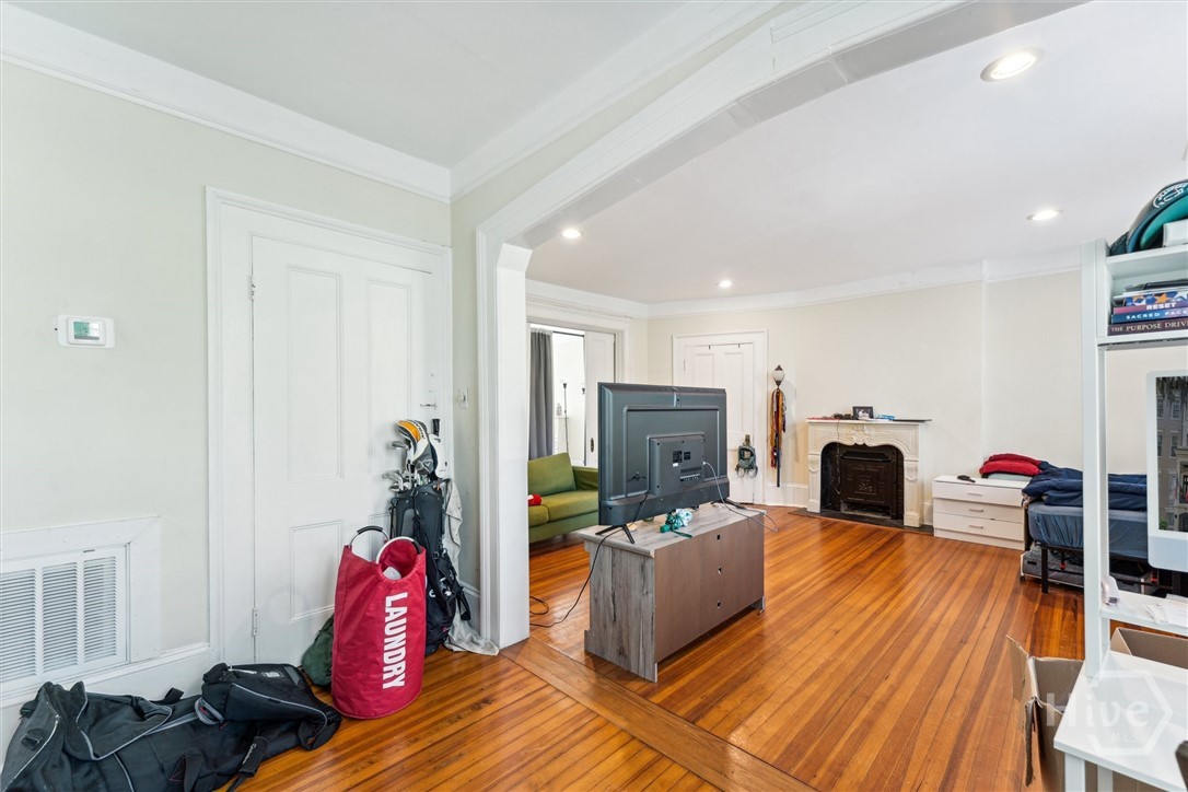 17 East Jones Street, Unit 3 Savannah, GA 31401 - Photo 13 of 24