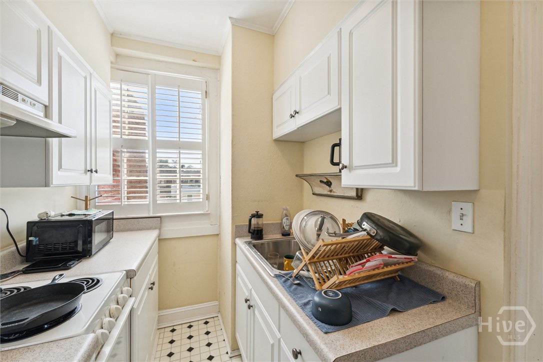 17 East Jones Street, Unit 3 Savannah, GA 31401 - Photo 20 of 24