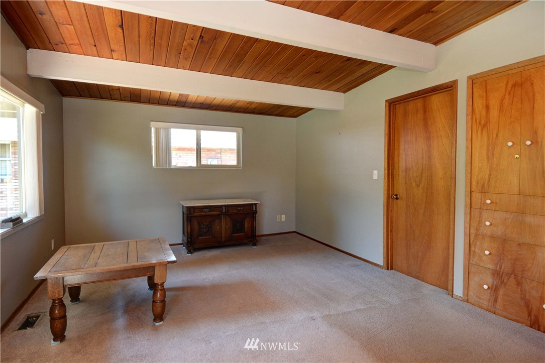 216 Heather Road Everett, WA 98203 - Photo 7 of 25