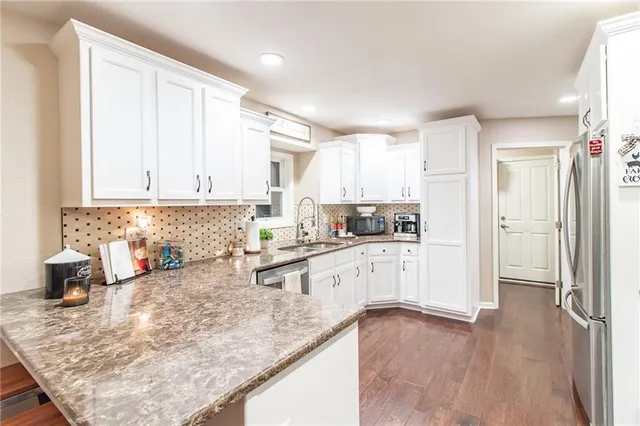 $1,100,000 | 33000 East 331st Street, Garden City, MO 64747