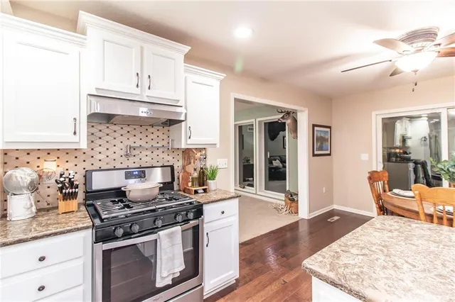 $1,100,000 | 33000 East 331st Street, Garden City, MO 64747