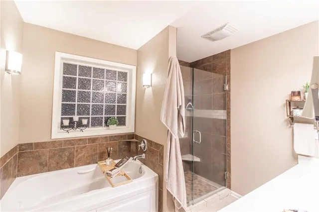 $1,100,000 | 33000 East 331st Street, Garden City, MO 64747