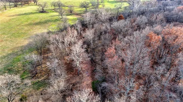 $1,100,000 | 33000 East 331st Street, Garden City, MO 64747