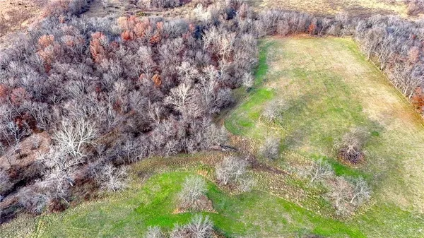 $999,000 | 33000 East 331st Street, Garden City, MO 64747