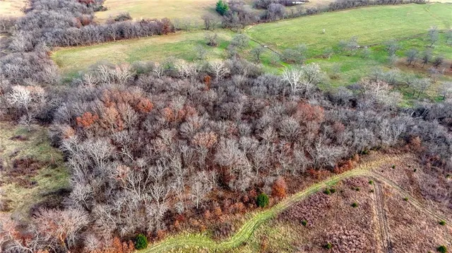 $1,100,000 | 33000 East 331st Street, Garden City, MO 64747