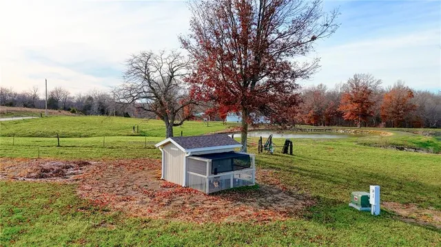 $1,100,000 | 33000 East 331st Street, Garden City, MO 64747