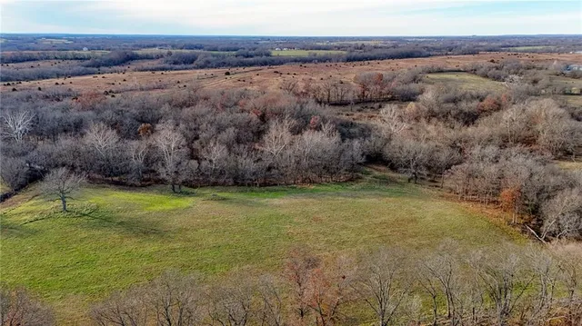 $1,100,000 | 33000 East 331st Street, Garden City, MO 64747