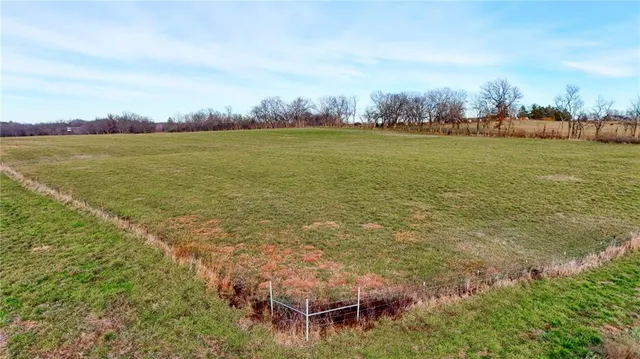 $1,100,000 | 33000 East 331st Street, Garden City, MO 64747