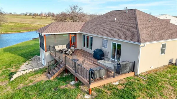 $999,000 | 33000 East 331st Street, Garden City, MO 64747