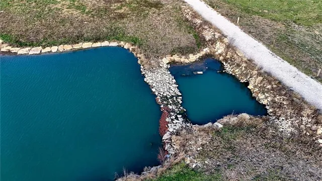 $1,100,000 | 33000 East 331st Street, Garden City, MO 64747