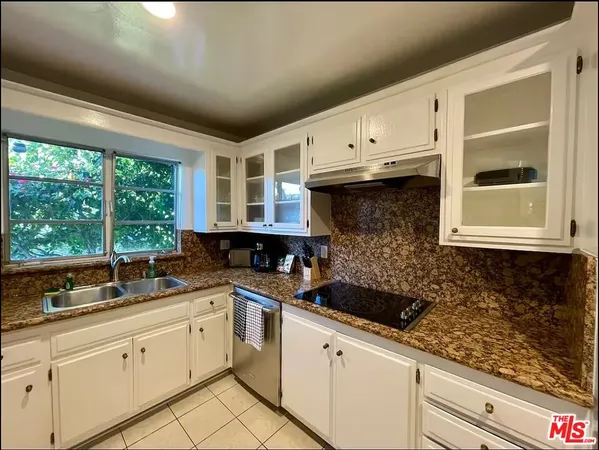 $9,500 | 1115 22nd Street, Unit 1, Santa Monica, CA 90403