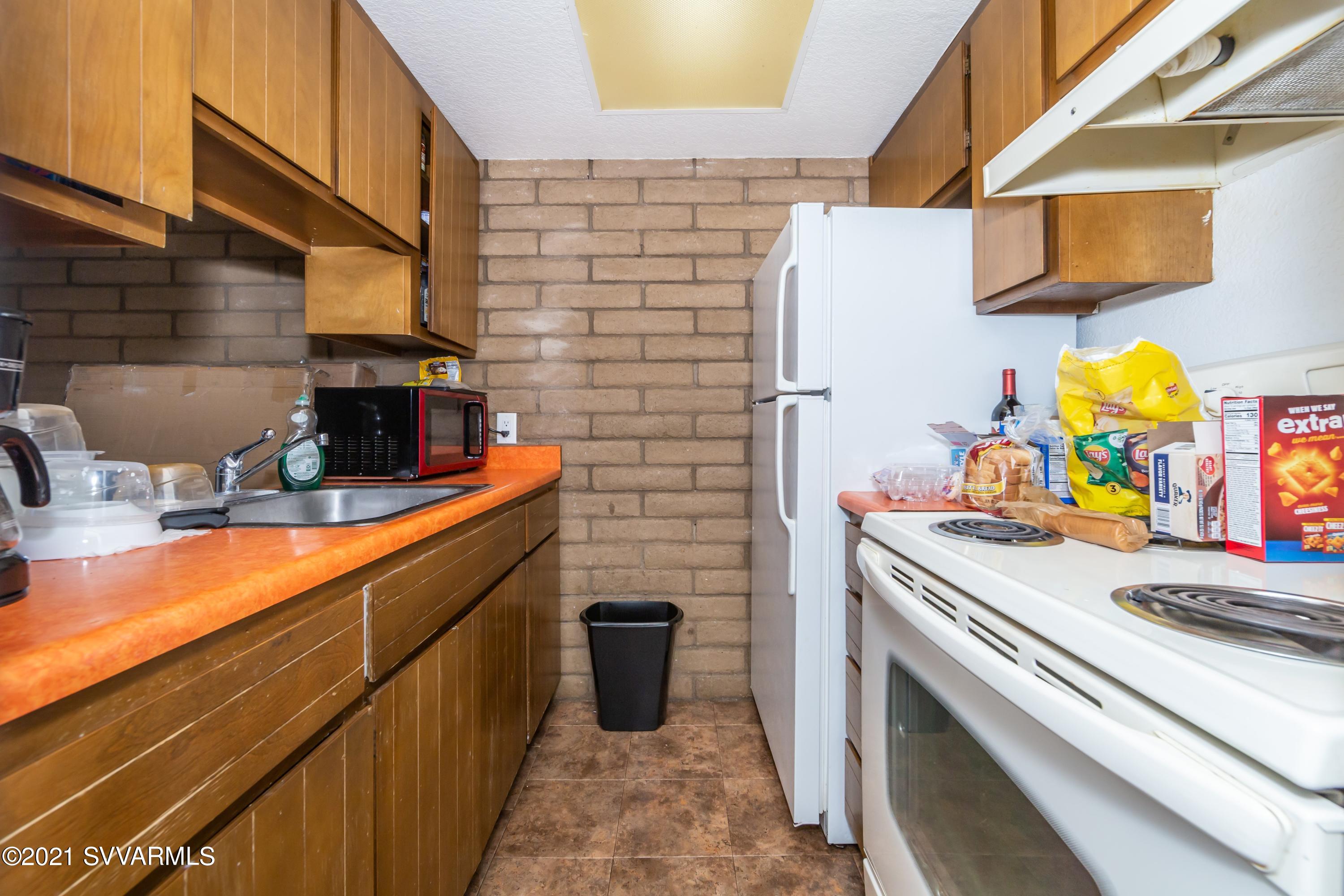 325 Price Road Sedona, AZ 86336 - Photo 10 of 26 006_Kitchen
