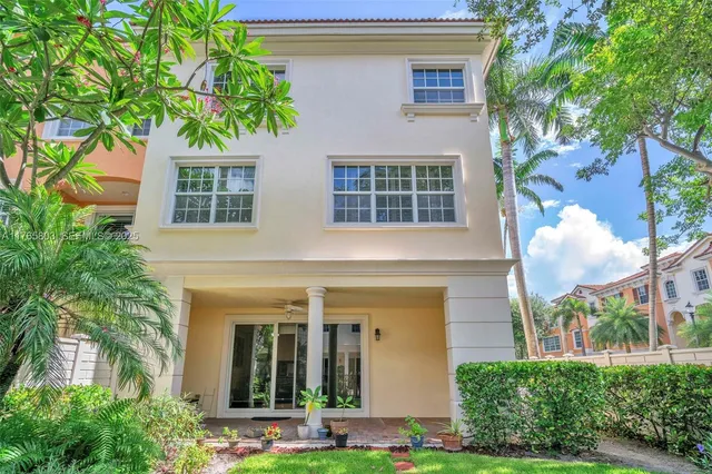 $955,000 | 616 Northeast Venezia Lane, Unit 616, Boca Raton, FL 33487