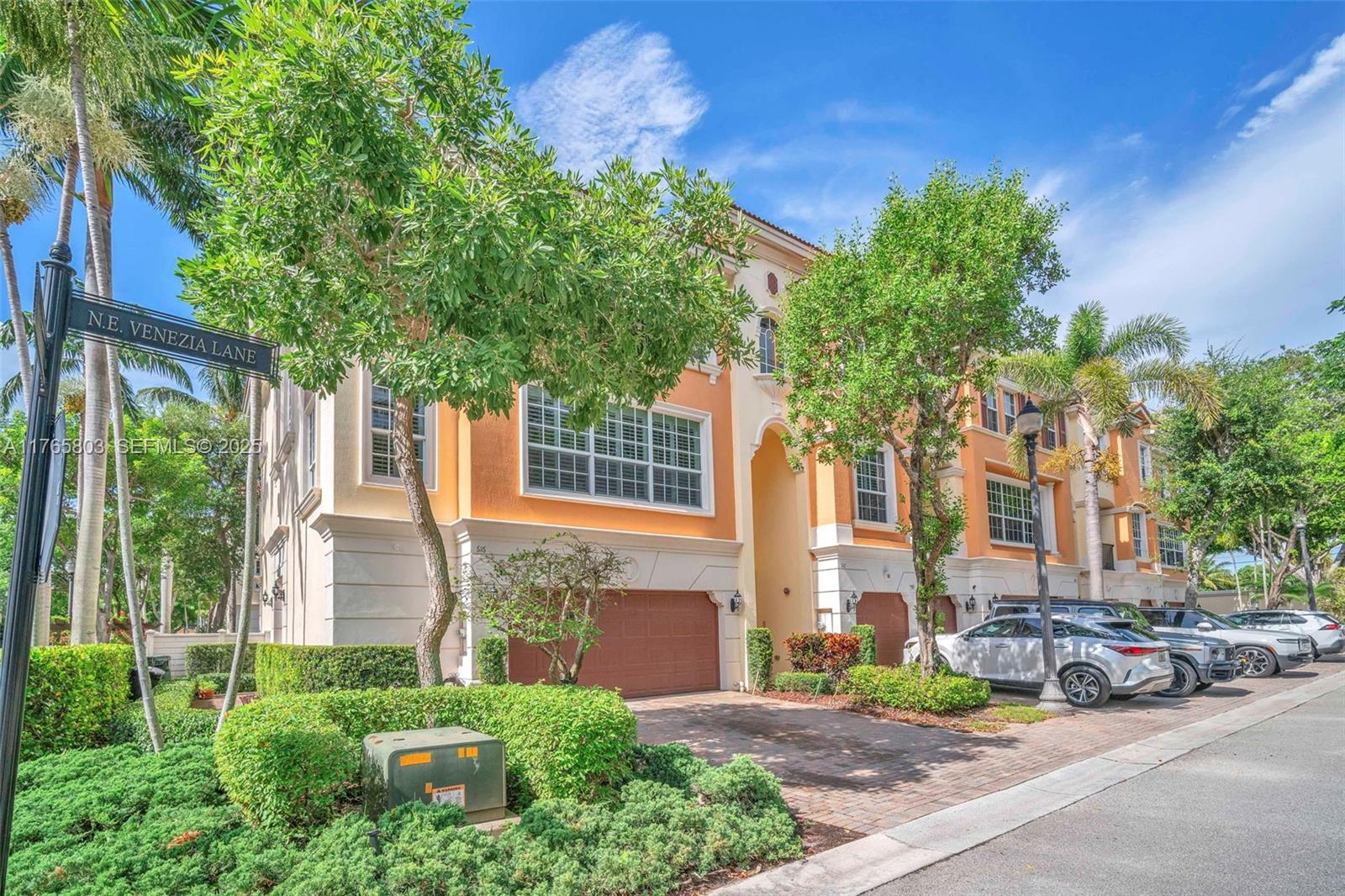 616 Northeast Venezia Lane, Unit 616 Boca Raton, FL 33487 - Photo 2 of 64