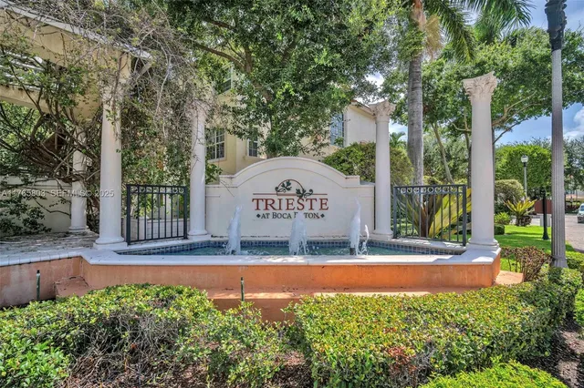 $955,000 | 616 Northeast Venezia Lane, Unit 616, Boca Raton, FL 33487