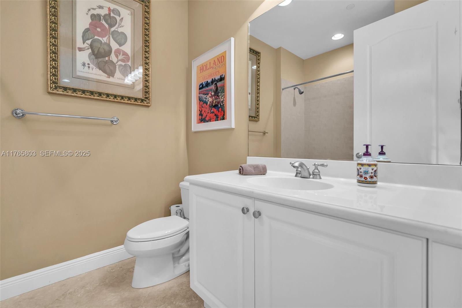 616 Northeast Venezia Lane, Unit 616 Boca Raton, FL 33487 - Photo 39 of 64