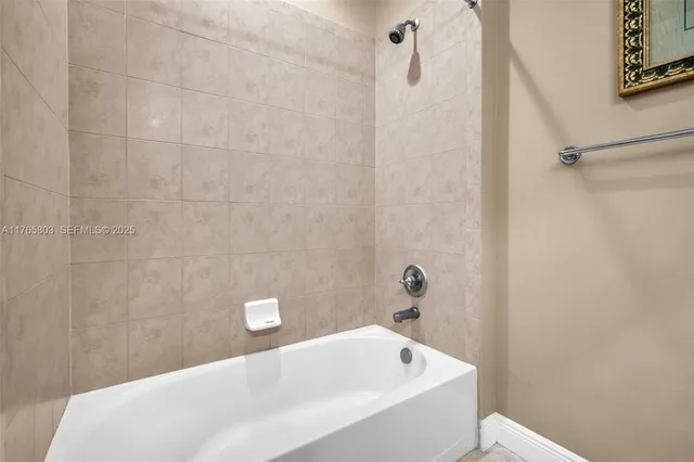 $955,000 | 616 Northeast Venezia Lane, Unit 616, Boca Raton, FL 33487