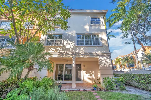 $955,000 | 616 Northeast Venezia Lane, Unit 616, Boca Raton, FL 33487