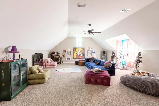 a view of a yard in front of a house